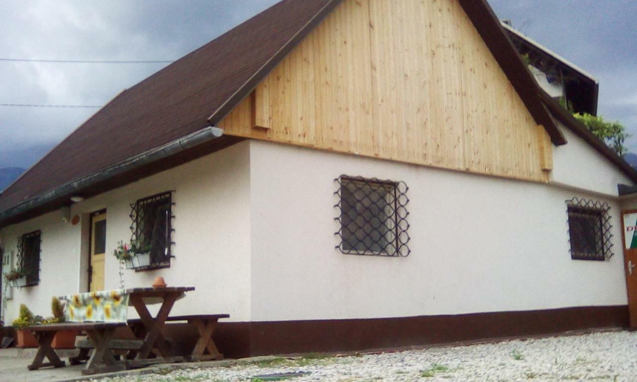 Apartma Pr' Vok Lesce  Luaran gambar