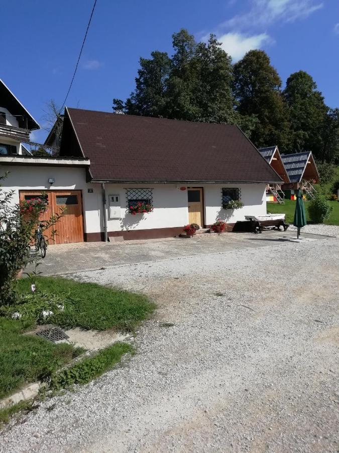 Apartma Pr' Vok Lesce  Luaran gambar